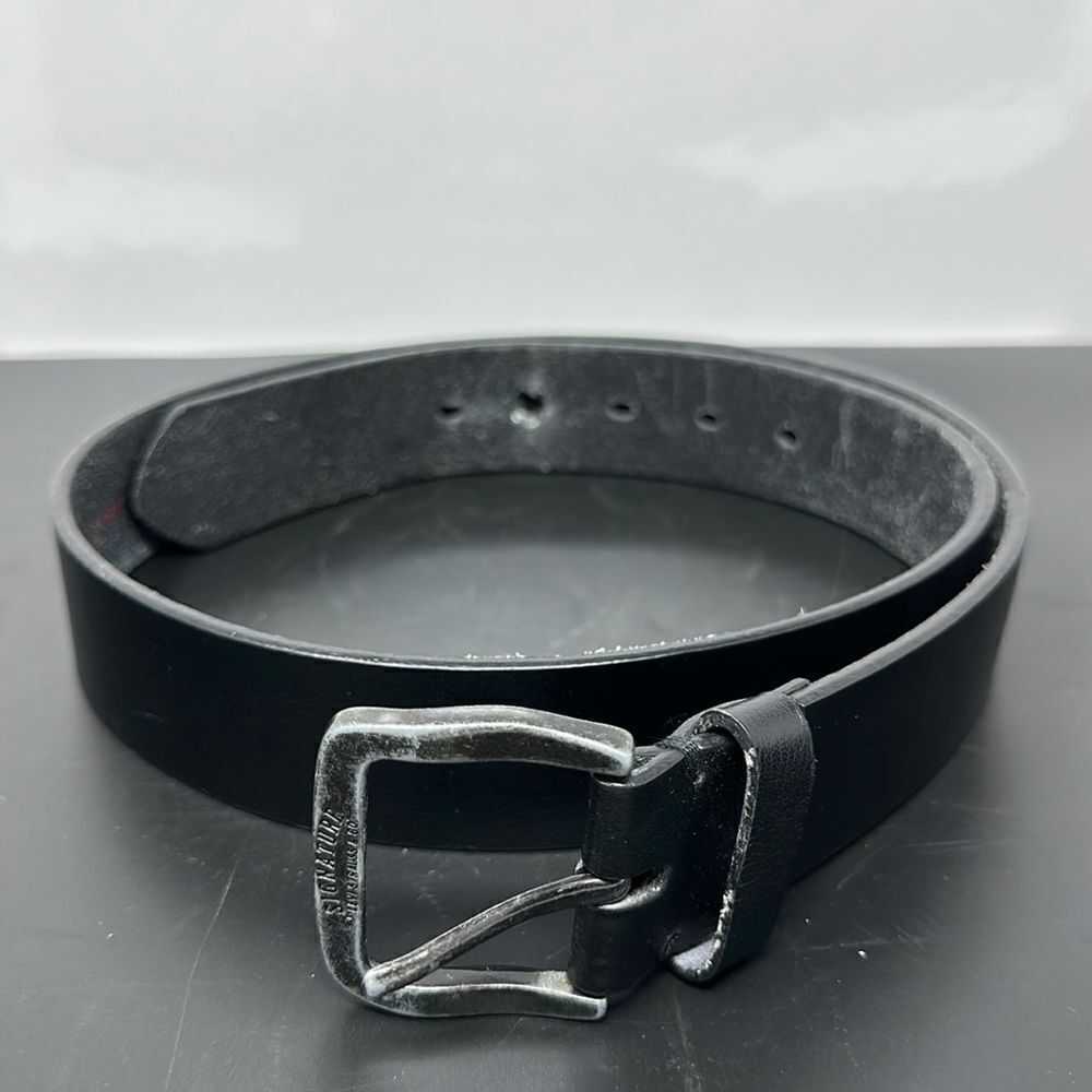 Levi’s signature leather belt sz 36